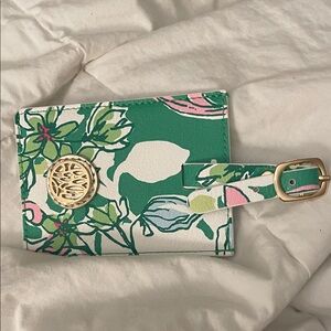 Lilly Pulitzer Floral Green and White luggage tag